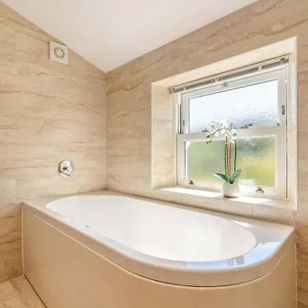 بيت للعطل 3 Bed In Oc-ds097